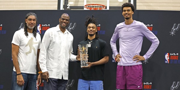 开云体育app-有无信心帮马刺连庄第3把最佳新秀？迪伦-哈珀：当然 这是我目标