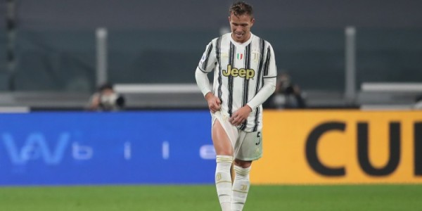 开云体育-巴媒：阿图尔最迟周二与尤文解约，随后签约格雷米奥一年半