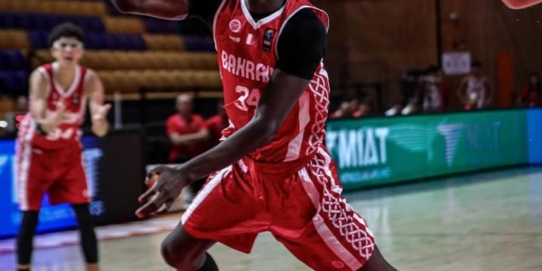 大喜讯！84-69：中国男篮又赢了，进4强+锁定世青赛门票，太稳了