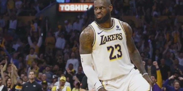 湖人队和热火队可达成两笔互利交易，预防老詹离开